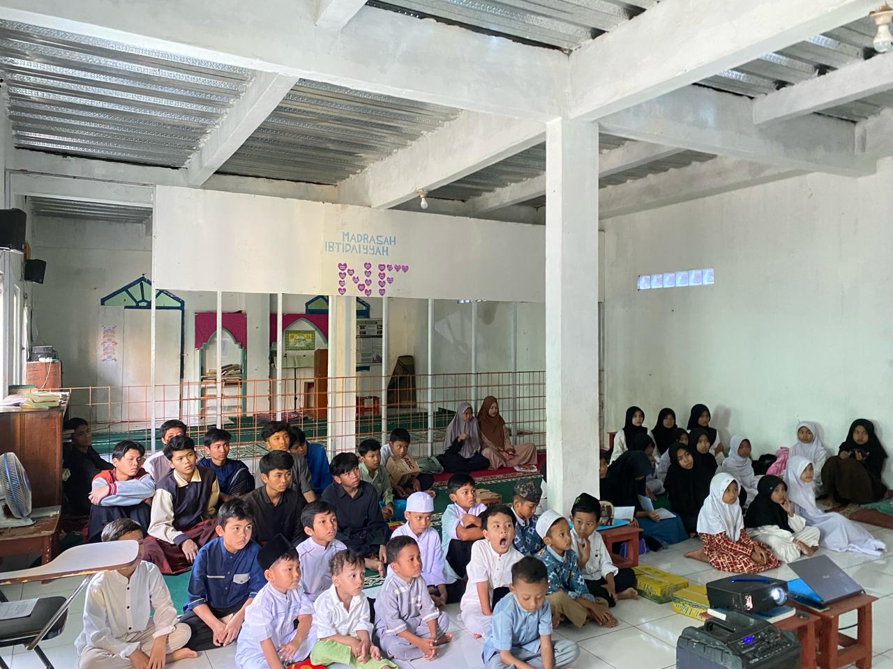 Pembiasaan Apel Pagi dan Shalat Dhuha